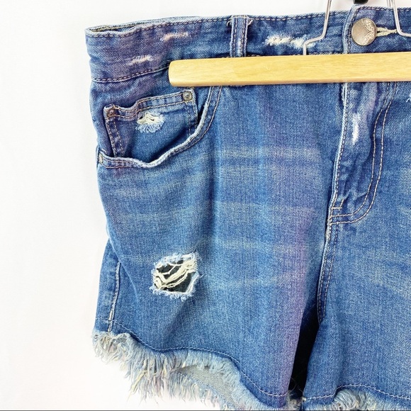 Free People Raw Hem Dark  Denim Distressed Shorts - Picture 3 of 7